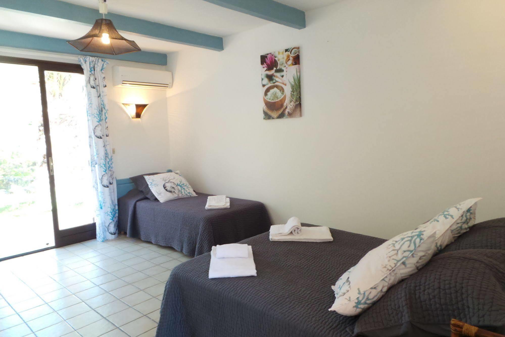 Hotel Olmuccio Sainte-Lucie de Porto-Vecchio ภายนอก รูปภาพ