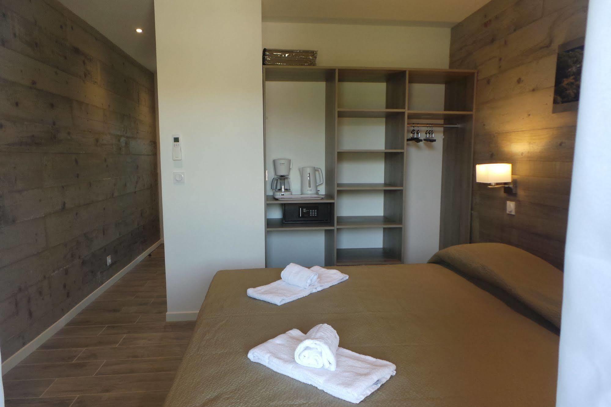 Hotel Olmuccio Sainte-Lucie de Porto-Vecchio ภายนอก รูปภาพ