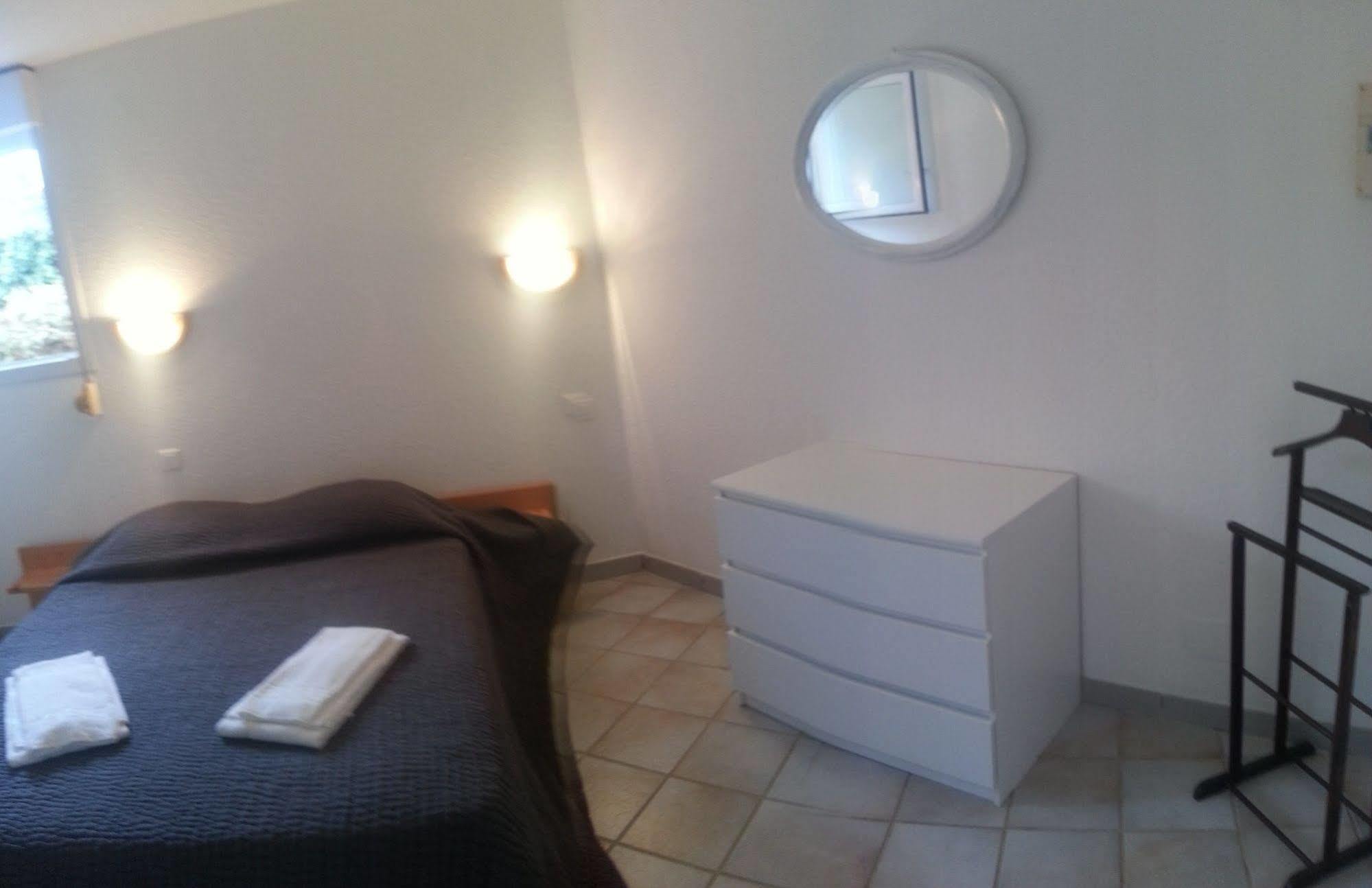 Hotel Olmuccio Sainte-Lucie de Porto-Vecchio ภายนอก รูปภาพ